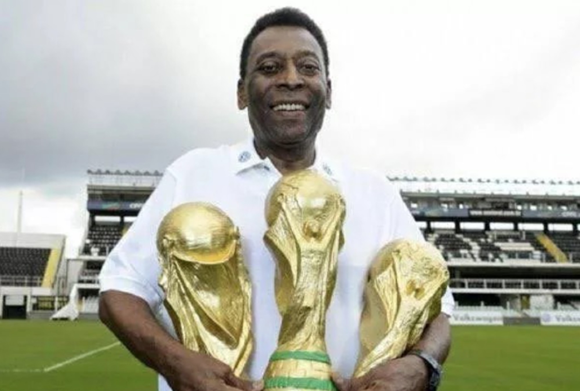 Pelé com a taça